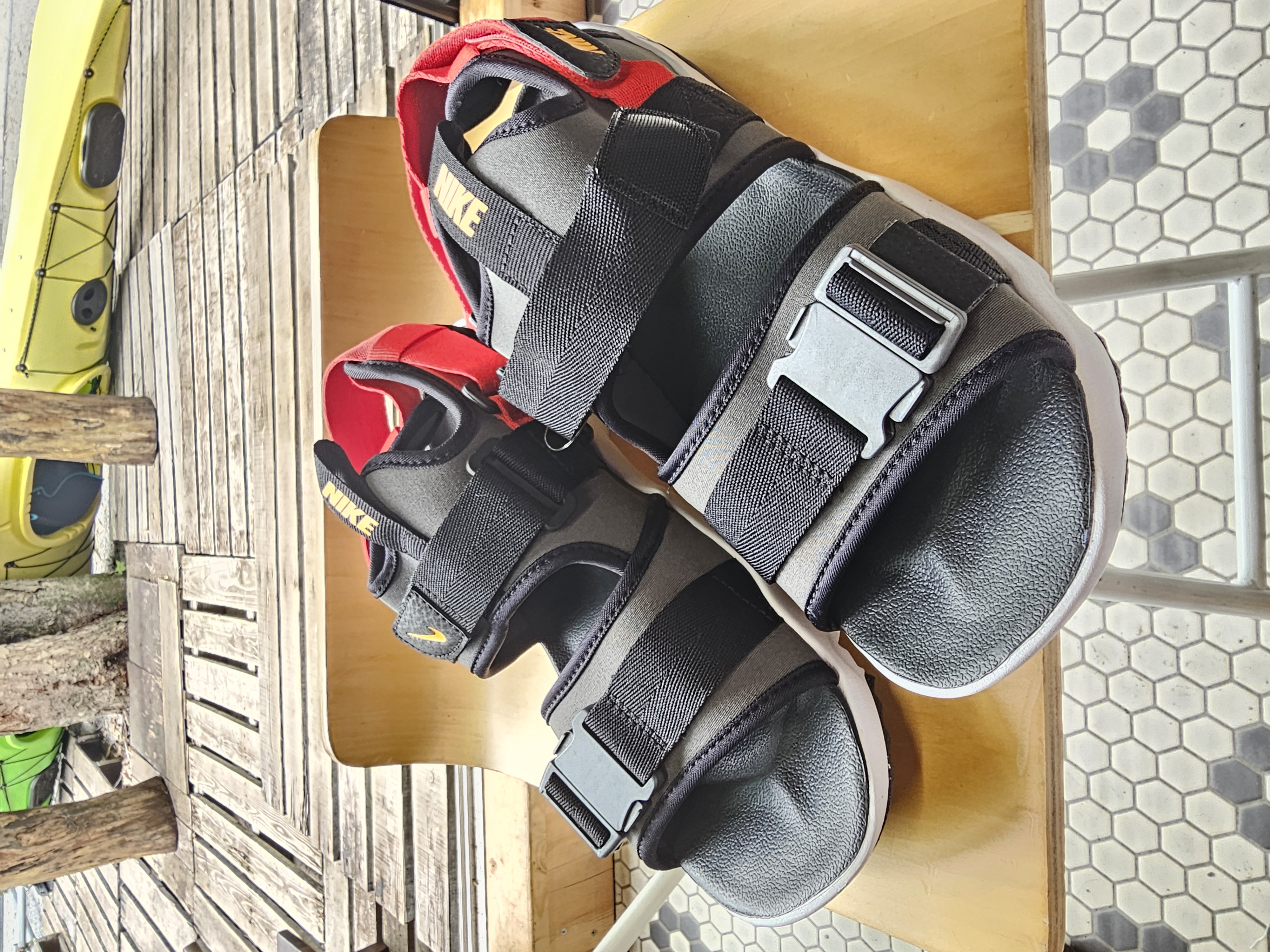 限定入荷】　【10％OFF】NIKE　CANYON　SANDAL　26ｃｍ